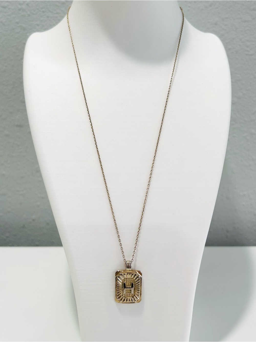 Rectangular Initial H Pendant Necklace Goldtone Starburst Sunburst Dog Tag ID